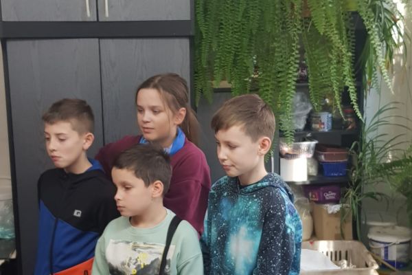 Wycieczka klasy 3a i 3c do fabryki bombek