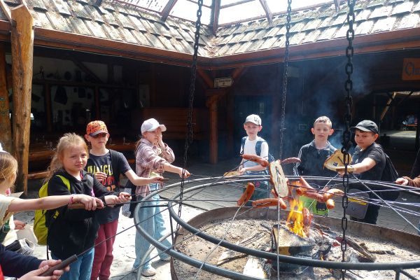 Wycieczka klasy 3a i 3c do Szymbarka