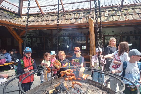 Wycieczka klasy 3a i 3c do Szymbarka