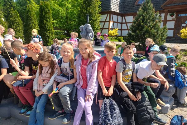 Wycieczka klasy 3a i 3c do Szymbarka
