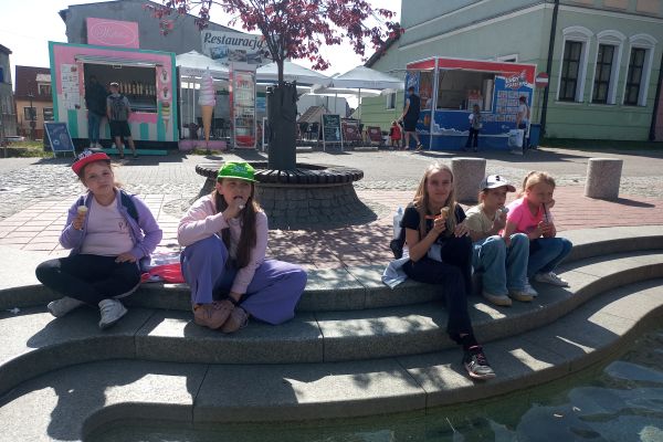 Wycieczka klasy 3a i 3c do Szymbarka