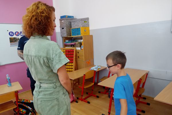 Spotkanie z policjantami w klasach 1