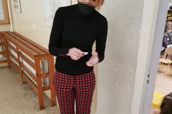 g0BD484DF-3B76-7543-D988-A886177E0B38.jpg