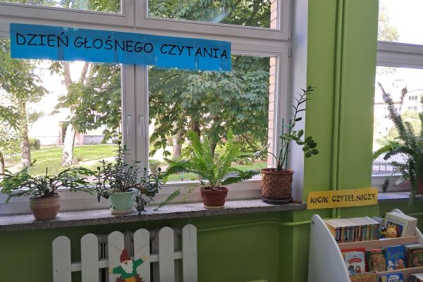 dzien-glosnego-czytaniaF2D72F14-FB2D-89AE-F430-EB09FEE742FD.jpg